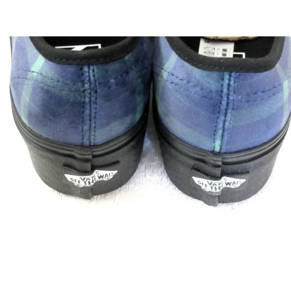 Vans women authentic